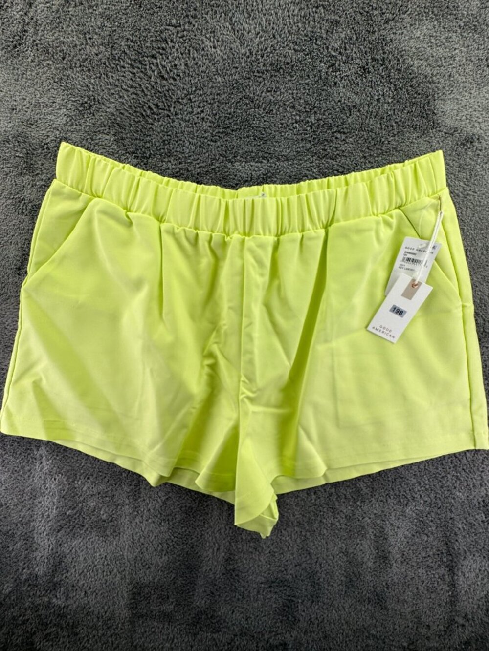 NWT Good American Key Lime Summer Shorts Size 5 $85 Women W/ Pockets E-waist